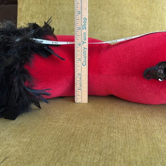 Red & Black Bustier Pillow - Picture 11 of 14